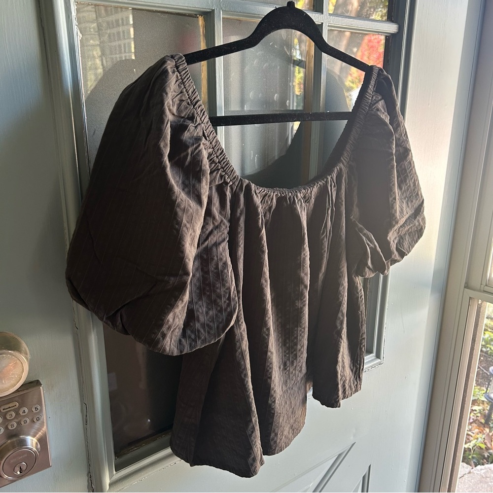 NWT Off the Shoulder Seersucker Puff Sleeve Aerie A Line Top Smoked Gray Large - Picture 3 of 10